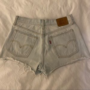Levi Light Wash Jean Shorts